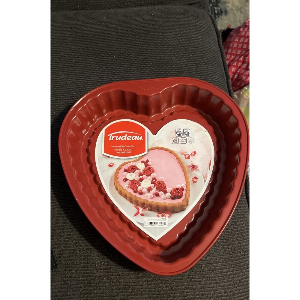 Trudeau NEW Red Heart Shaped Non-stick Cake Pan 9" Valentine Love Baking